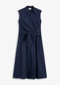 Vestido con detalle de cordón