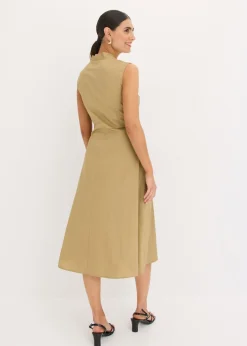 Vestido con detalle de cordón