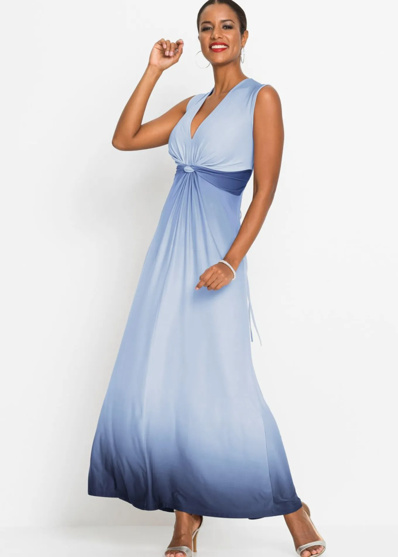 Vestido con detalle de nudo