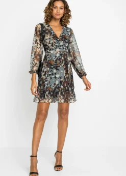 Vestido con diseño cruzado