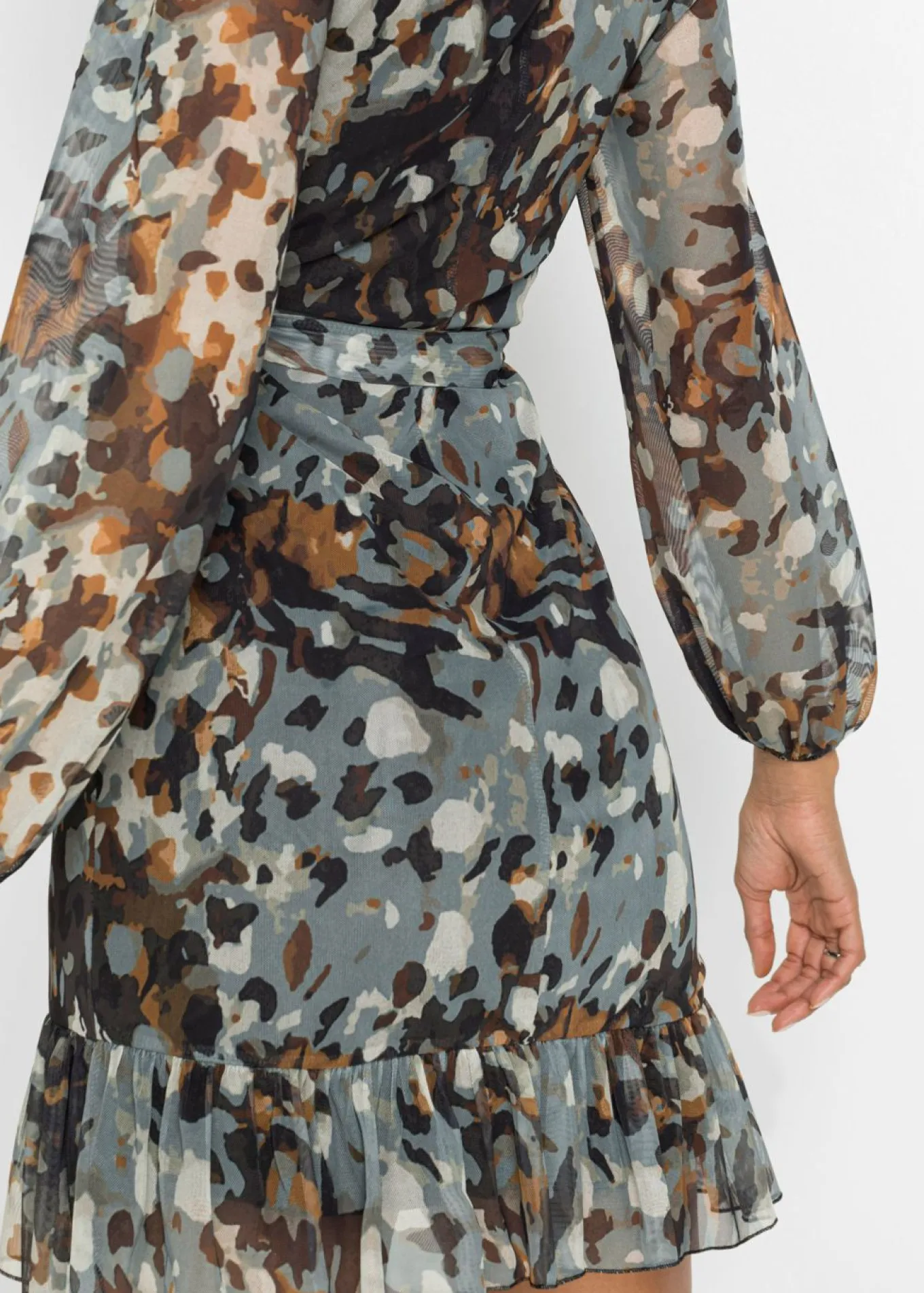 Vestido con diseño cruzado