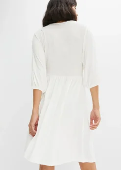 Vestido con encaje