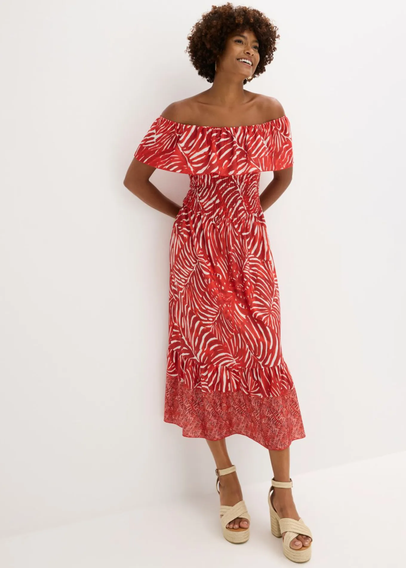 Vestido con escote bañera