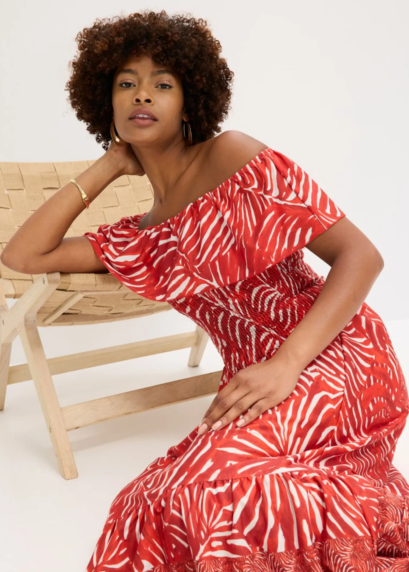 Vestido con escote bañera