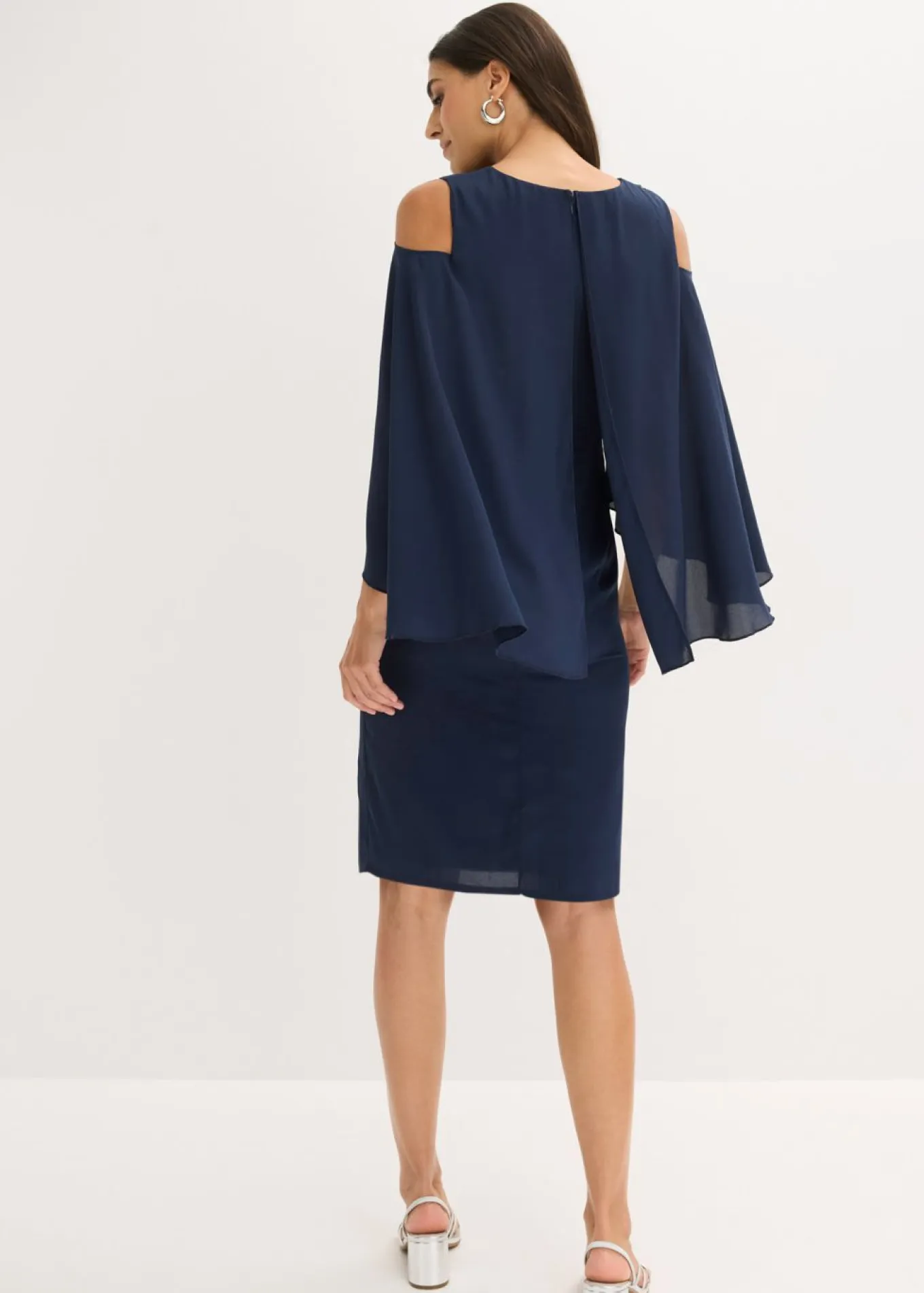 Vestido con escote bañera