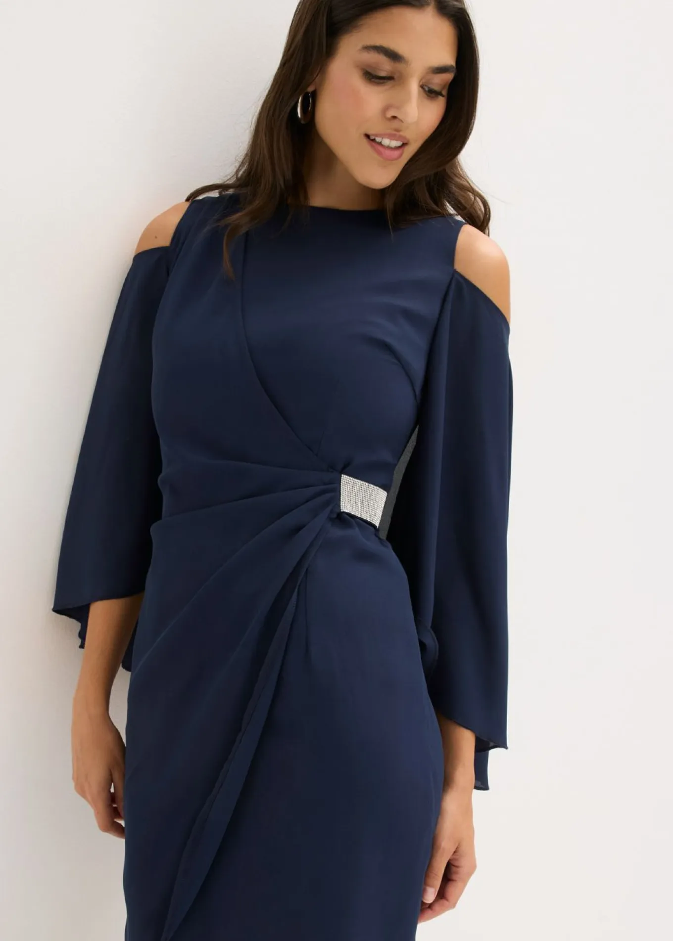 Vestido con escote bañera