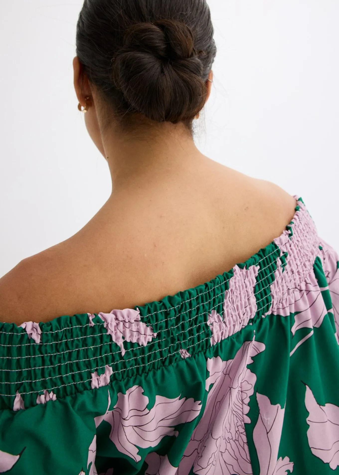 Vestido con escote bañera de algodón puro