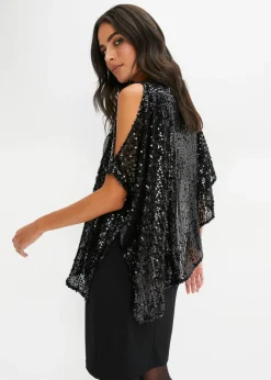 Vestido con hombros al descubierto y lentejuelas