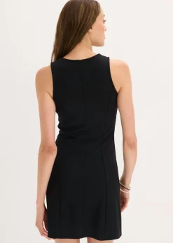 Vestido corto con botón decorativo