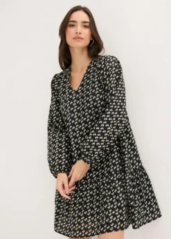 Vestido corto con estructura arrugada