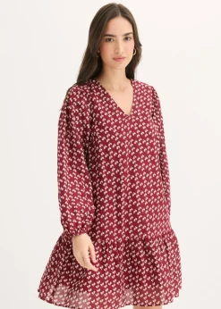 Vestido corto con estructura arrugada