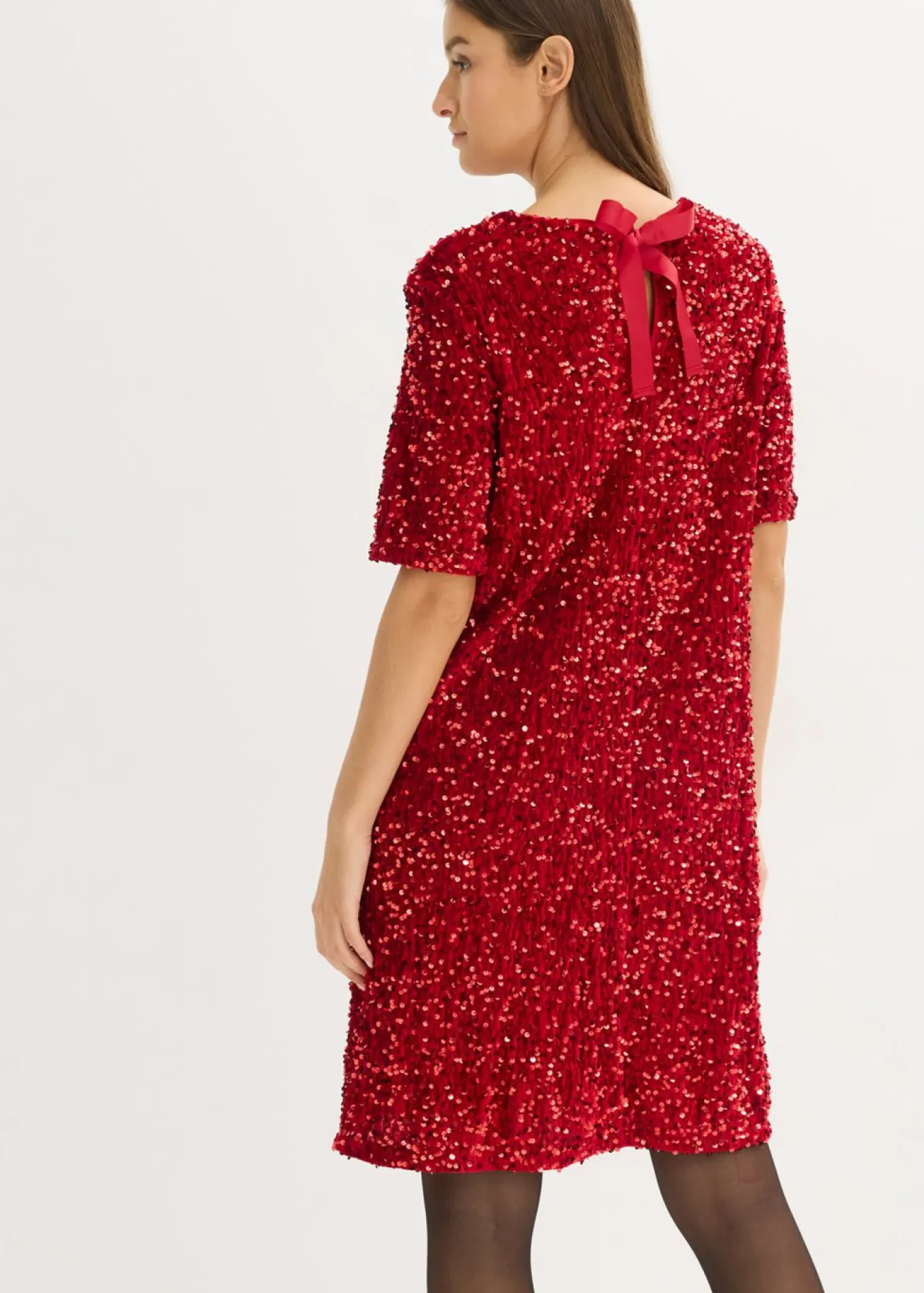 Vestido corto con lentejuelas