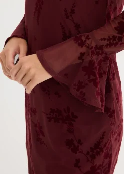 Vestido corto con malla