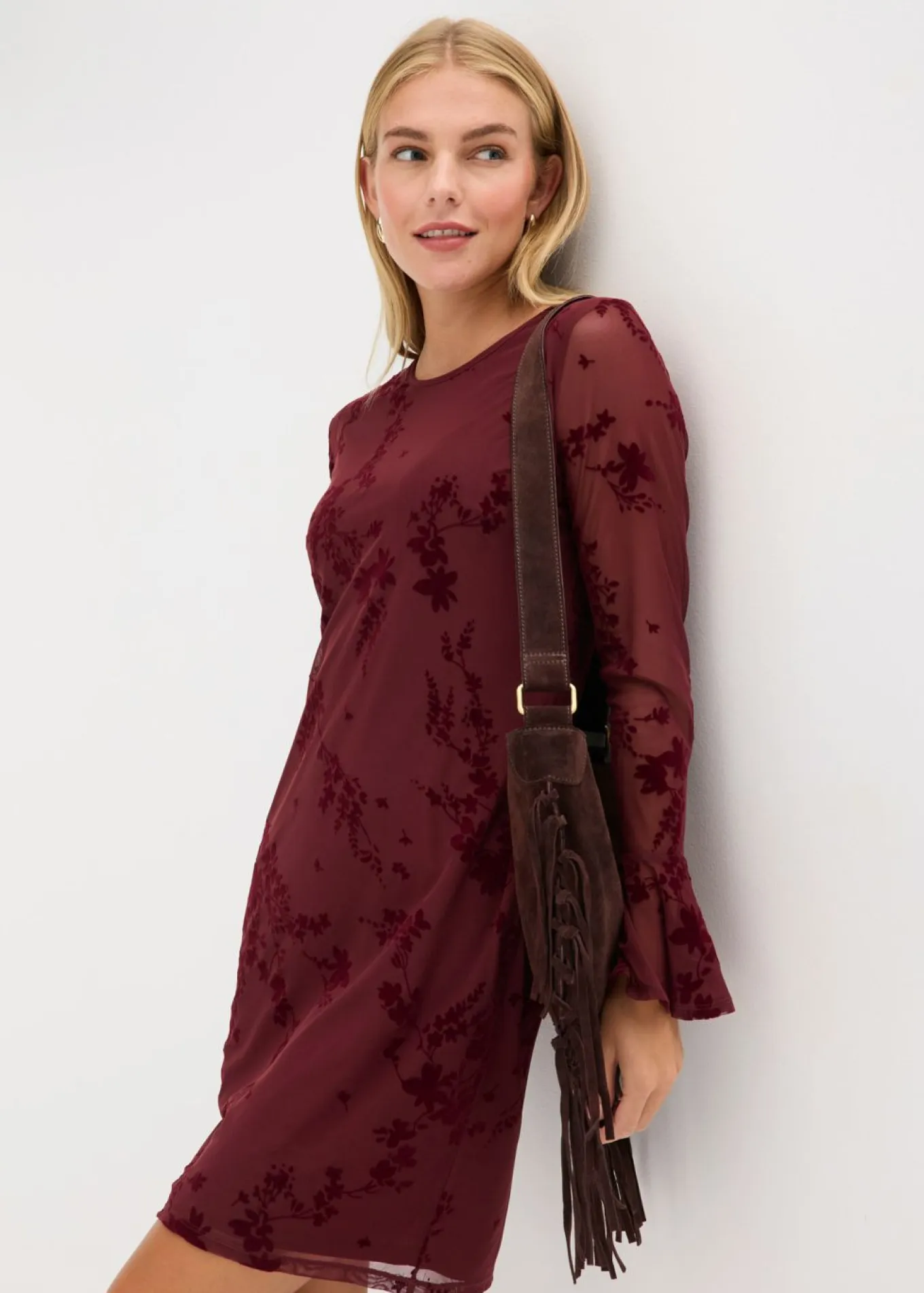 Vestido corto con malla