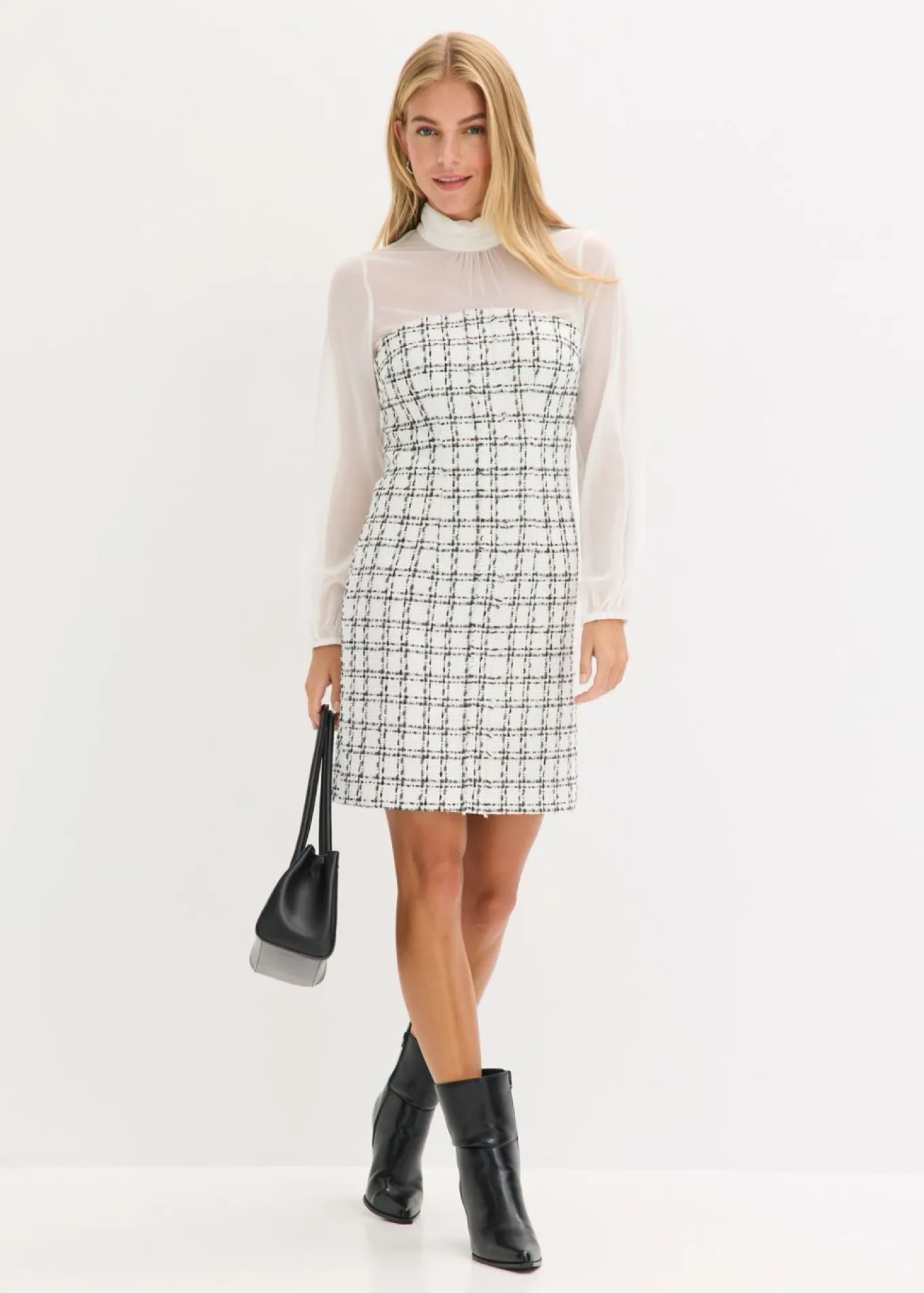 Vestido corto de bouclé con mangas de gasa