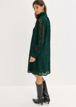 Vestido corto de encaje