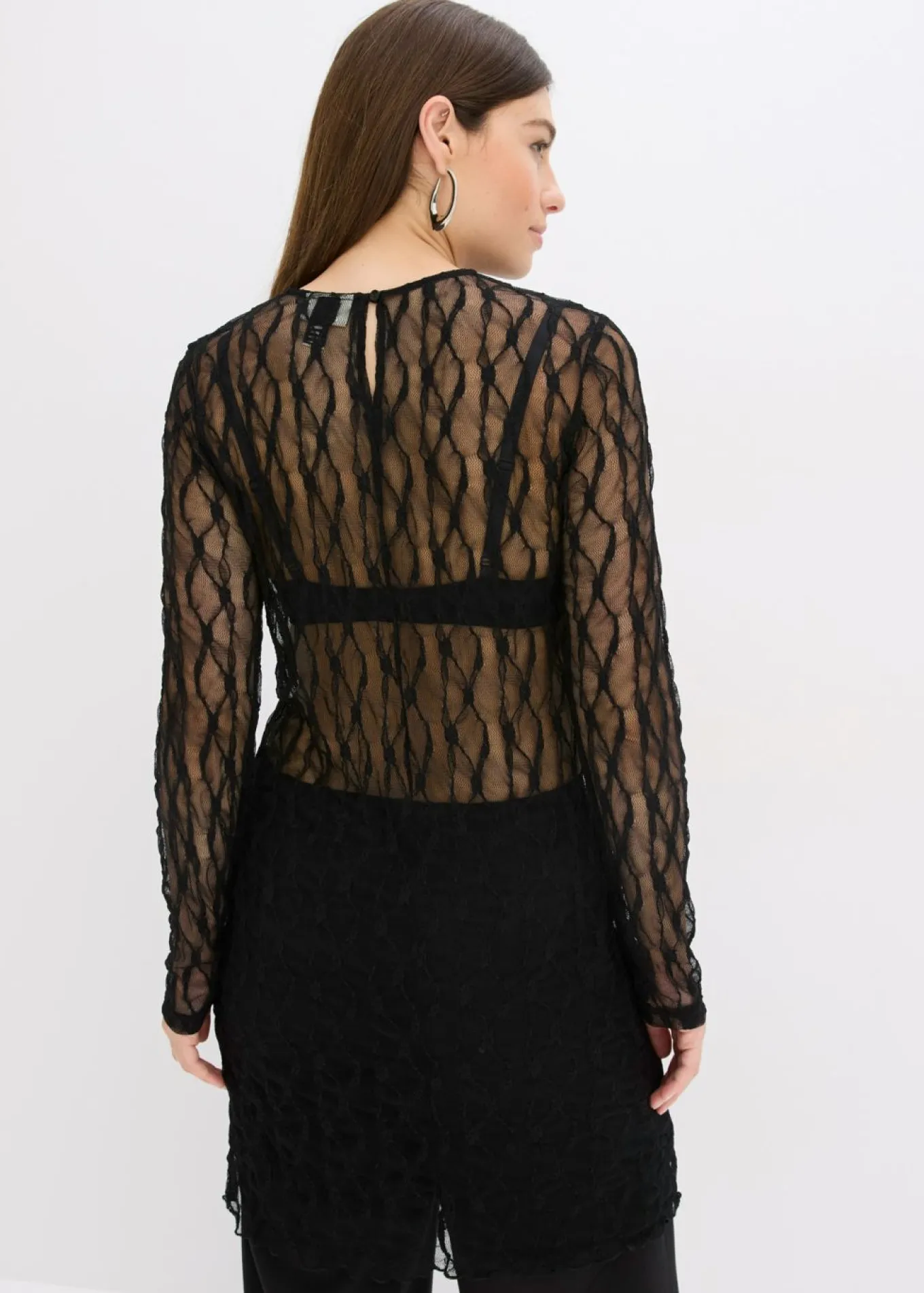 Vestido corto de encaje