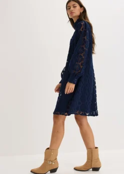 Vestido corto de encaje