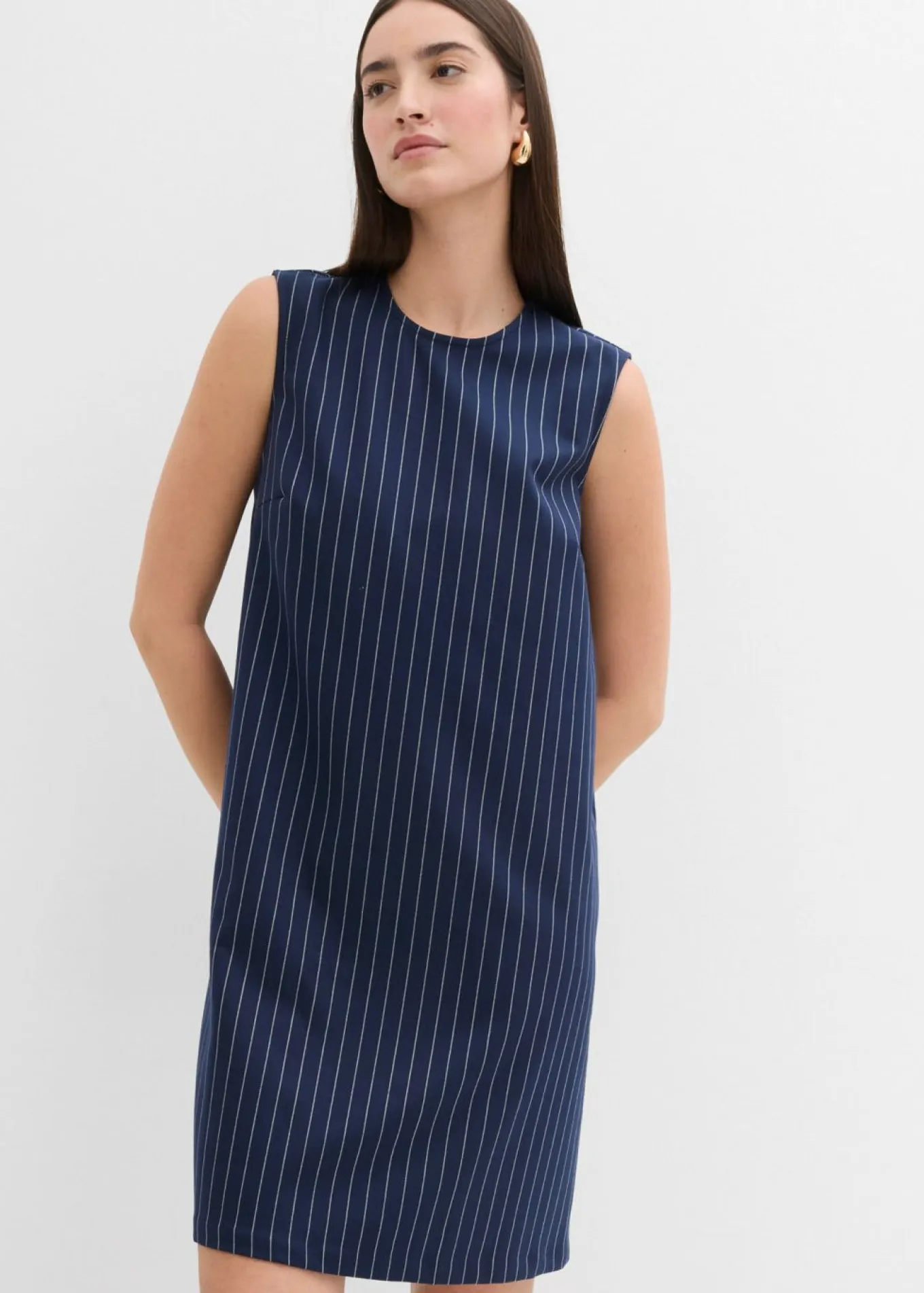 Vestido corto de mezcla de viscosa con raya diplomática