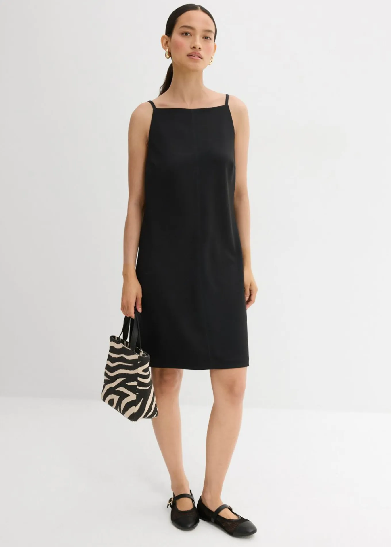 Vestido corto de neopreno fluido