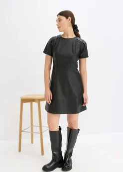 Vestido corto de piel sintética