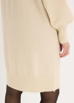 Vestido corto de punto