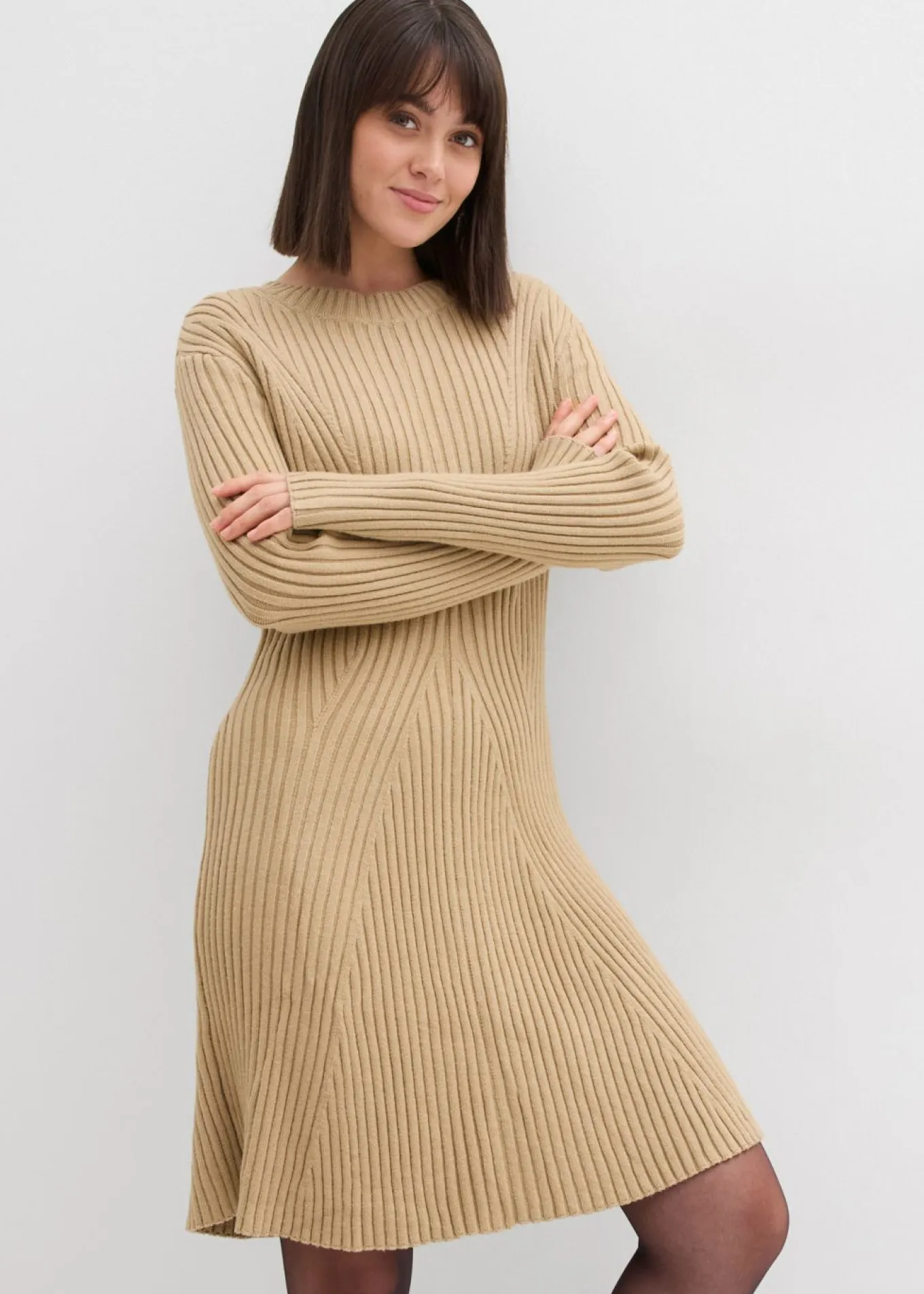 Vestido corto de punto de suave mezcla de viscosa