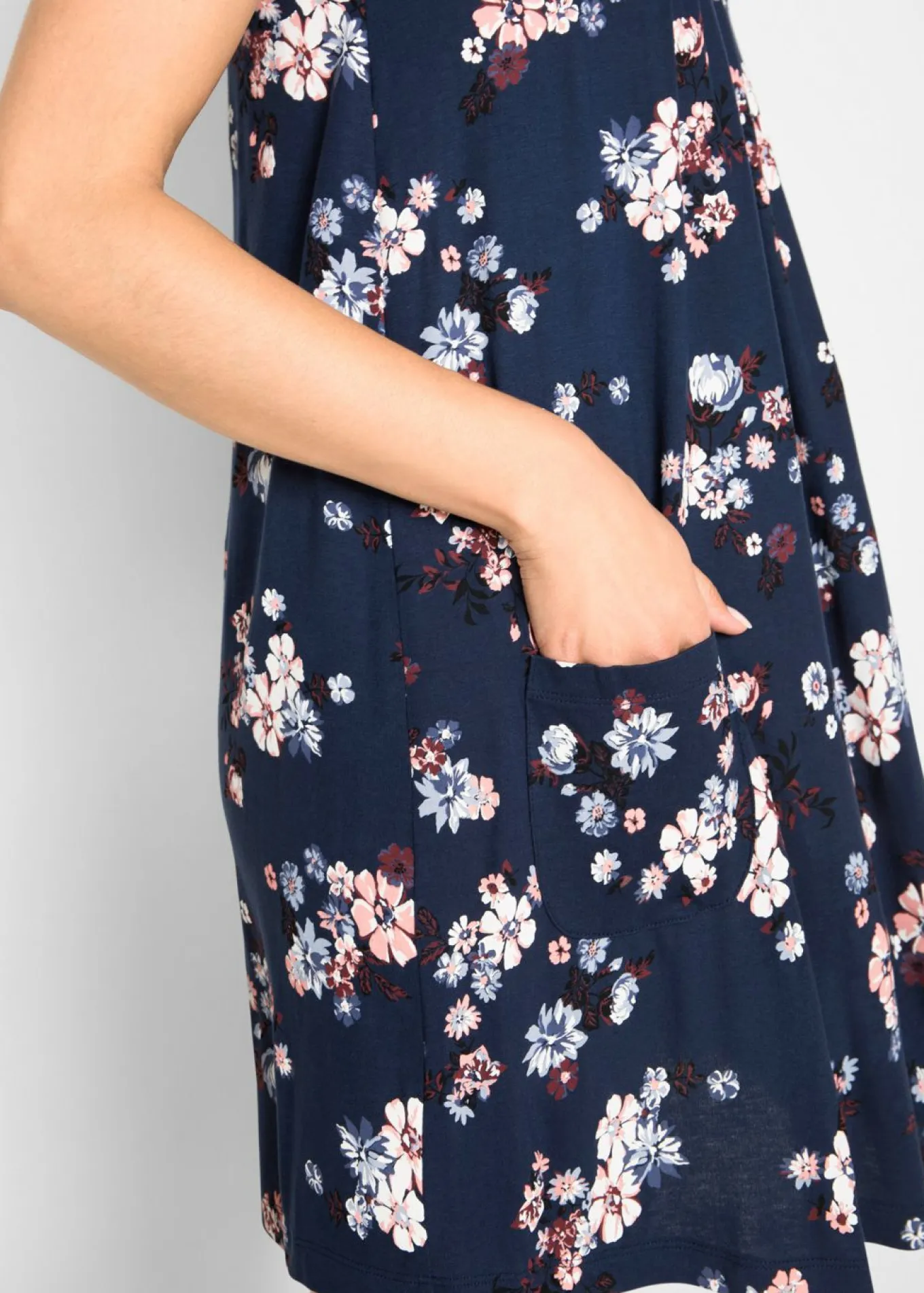 Vestido corto de punto de suave mezcla de viscosa