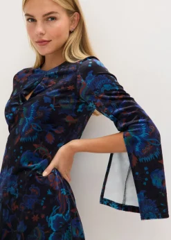 Vestido corto de terciopelo fluido