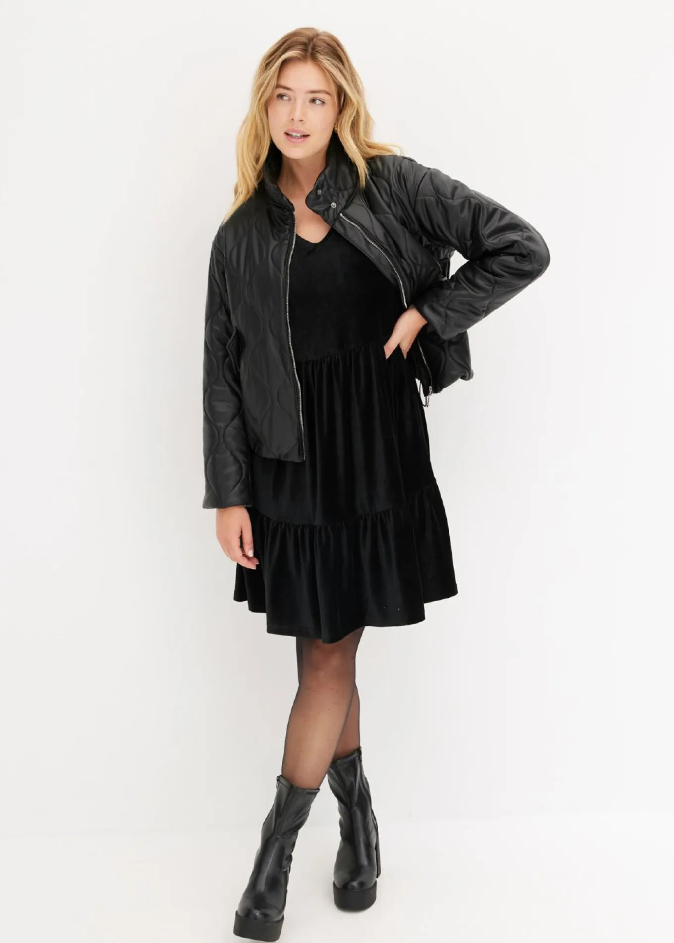 Vestido corto de terciopelo elástico