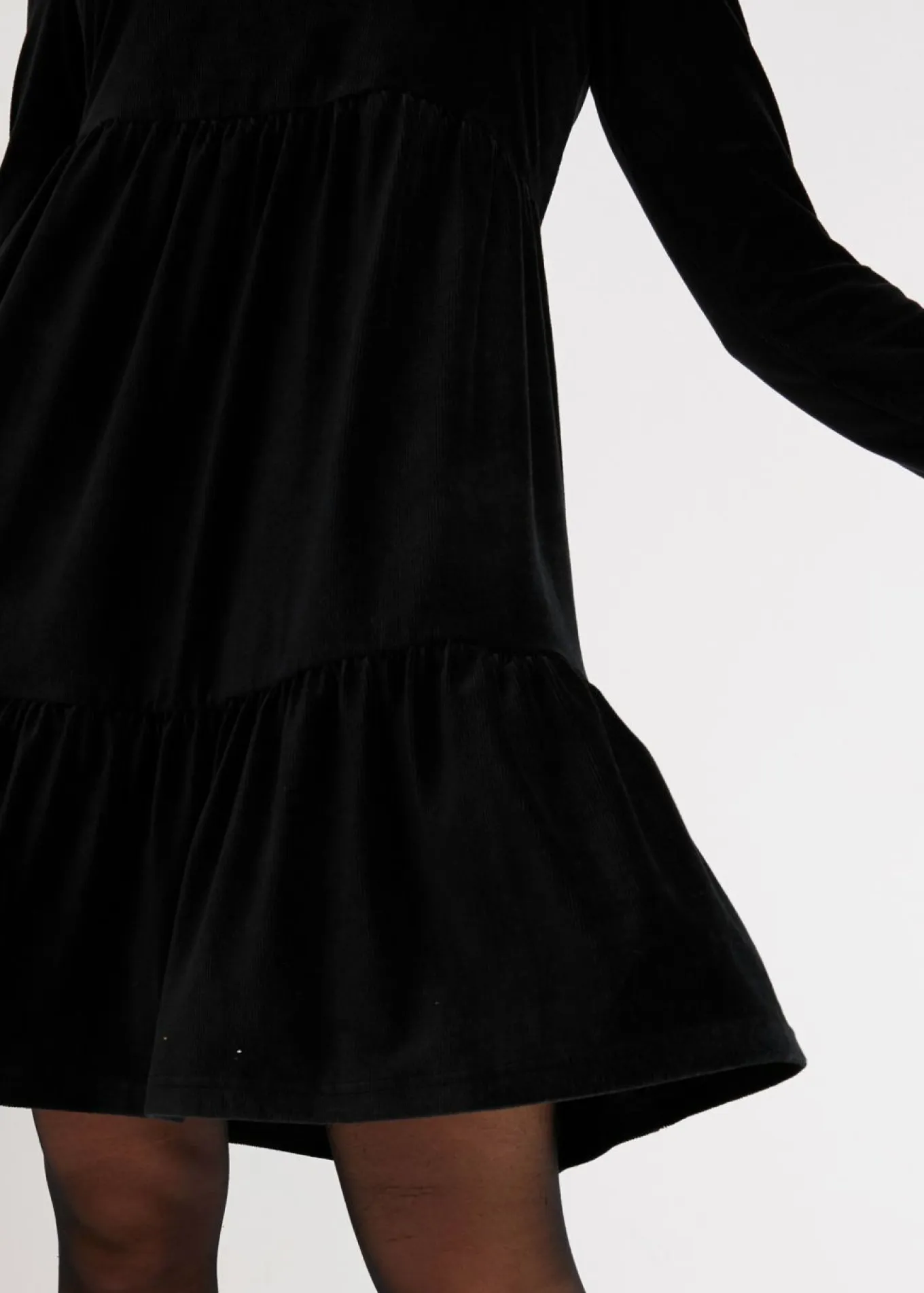 Vestido corto de terciopelo elástico
