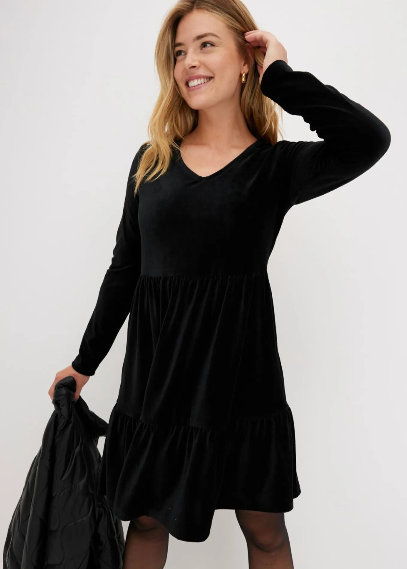 Vestido corto de terciopelo elástico