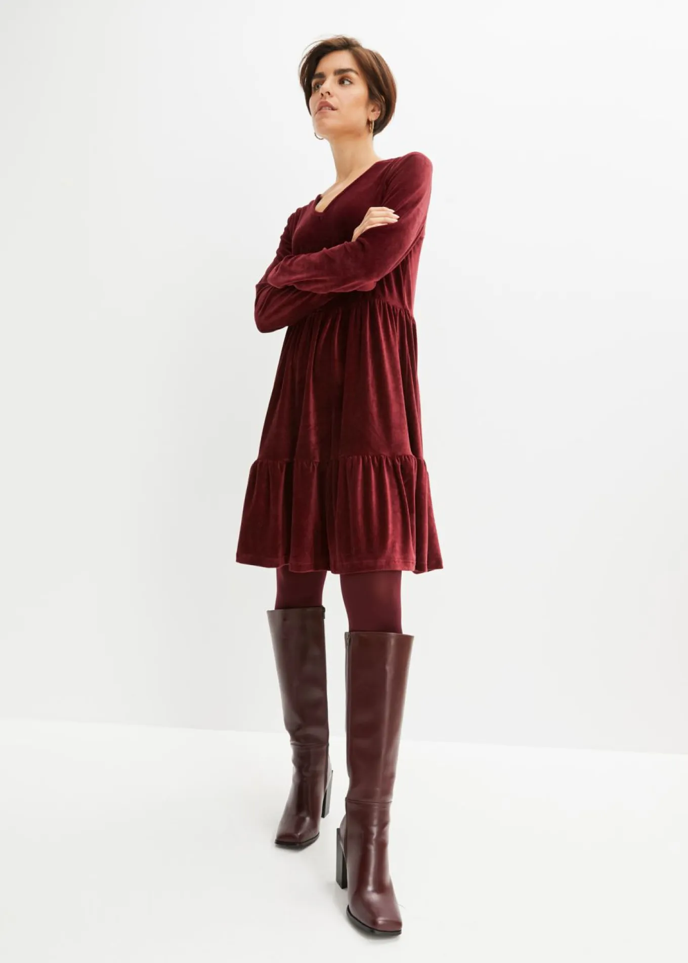 Vestido corto de terciopelo elástico