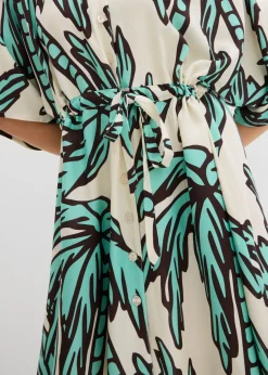 Vestido corto de viscosa fluida con mangas tipo kimono