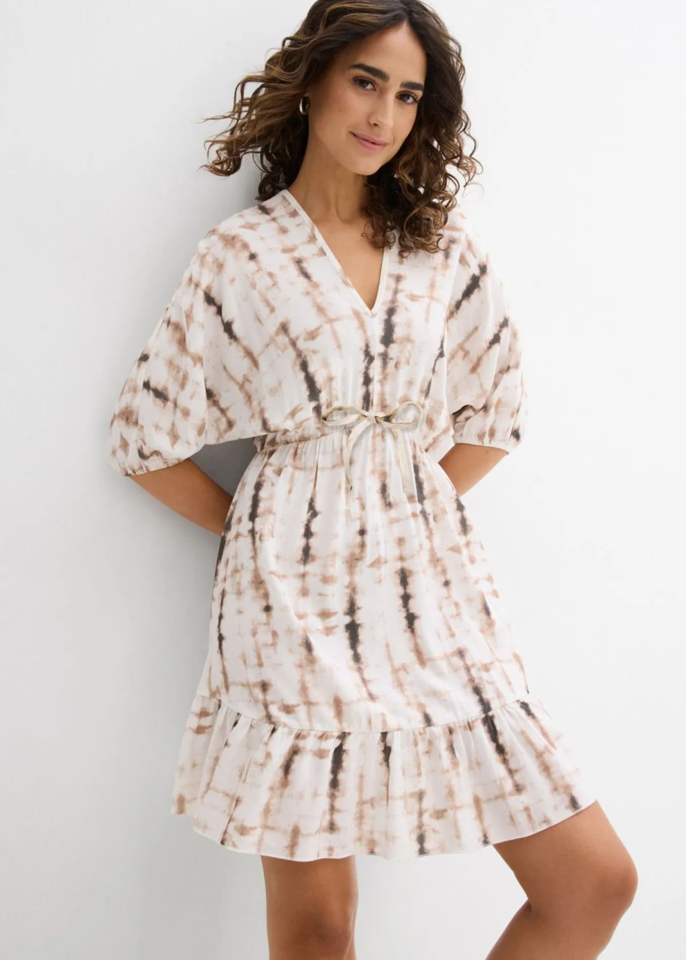 Vestido corto de viscosa fluida