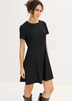 Vestido corto estilo skater