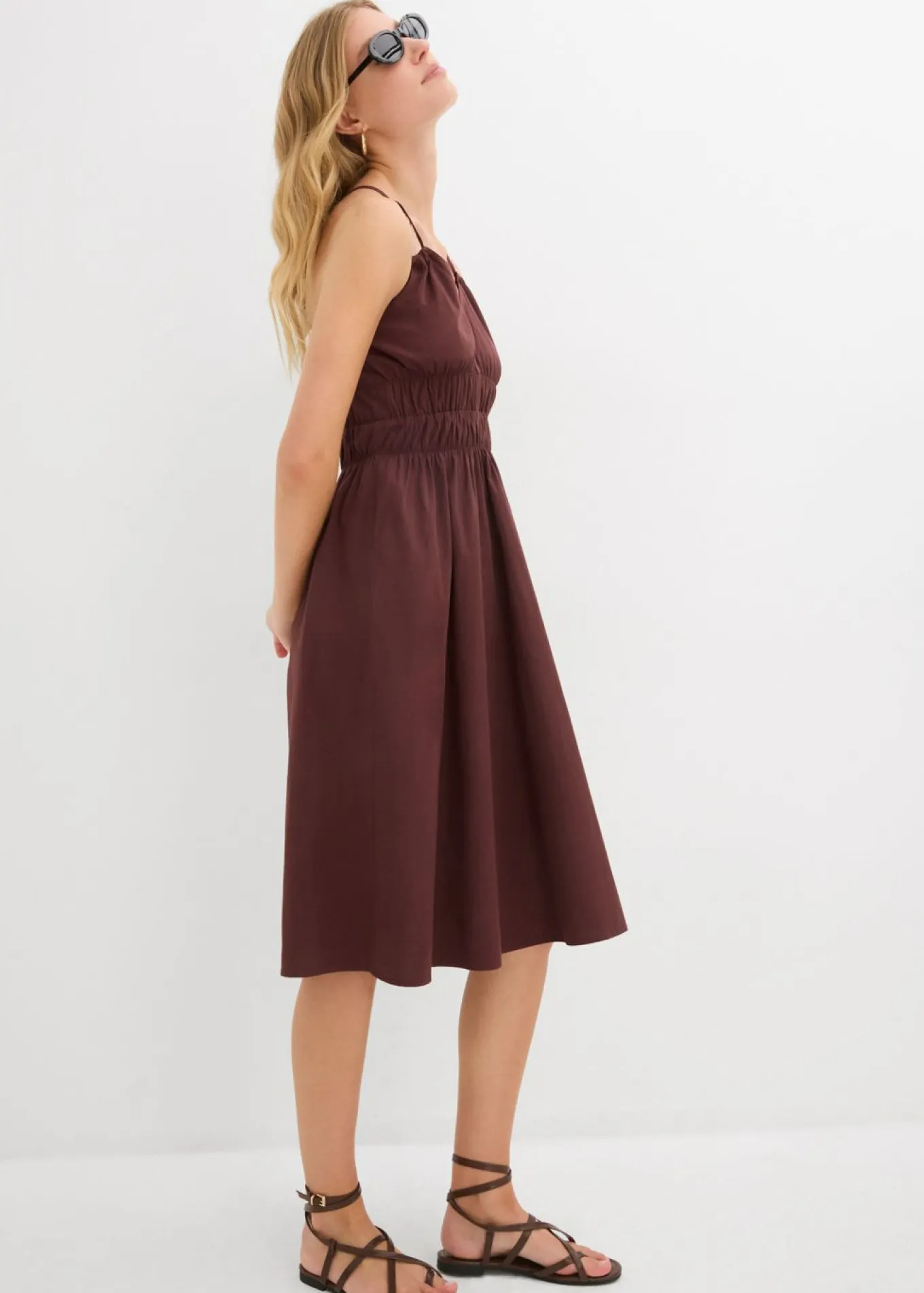 Vestido de algodón orgánico puro con tirantes