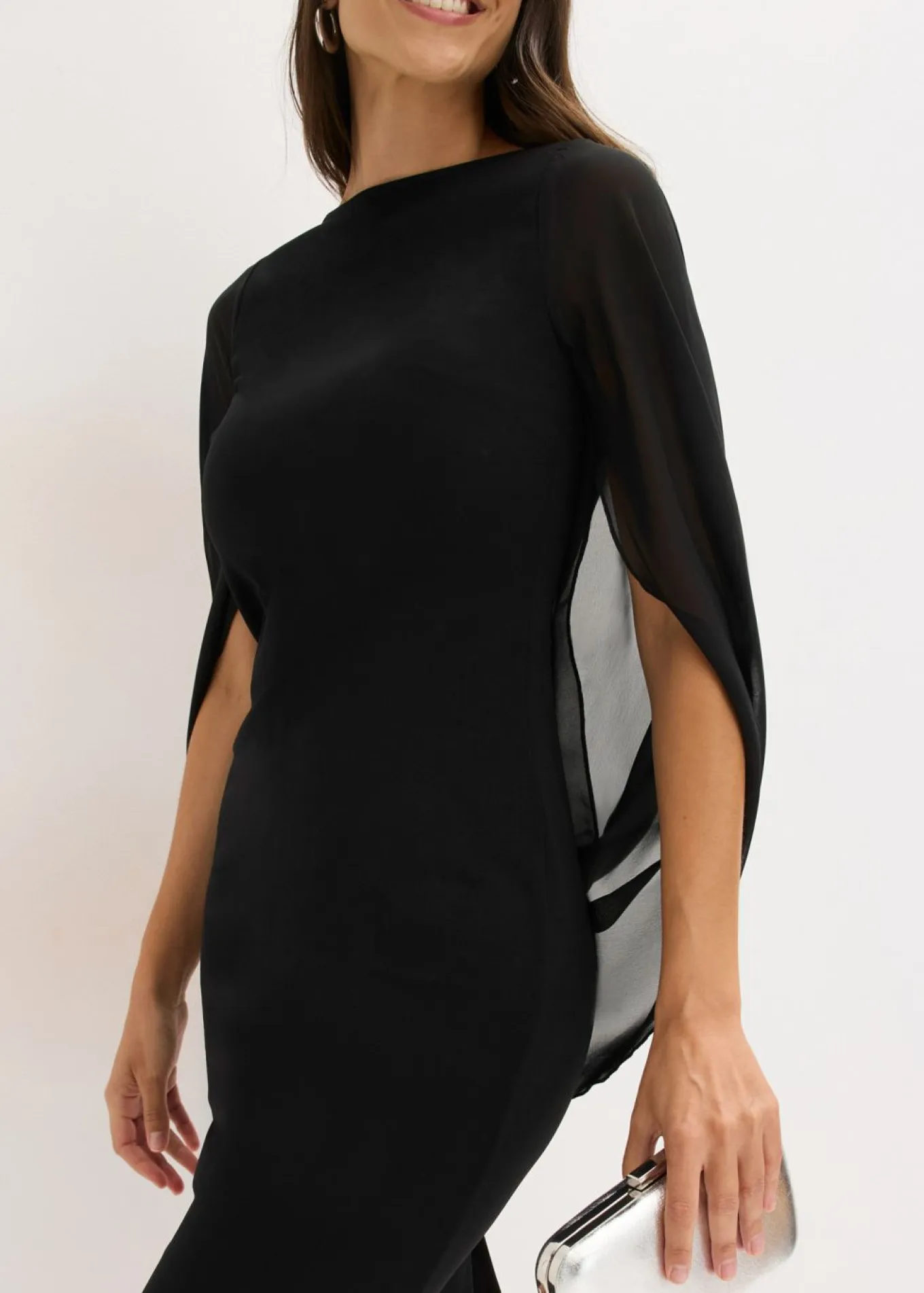 Vestido de cóctel con mangas de gasa