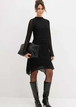 Vestido de encaje con dobladillo irregular
