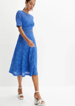 Vestido de encaje con ganchillo