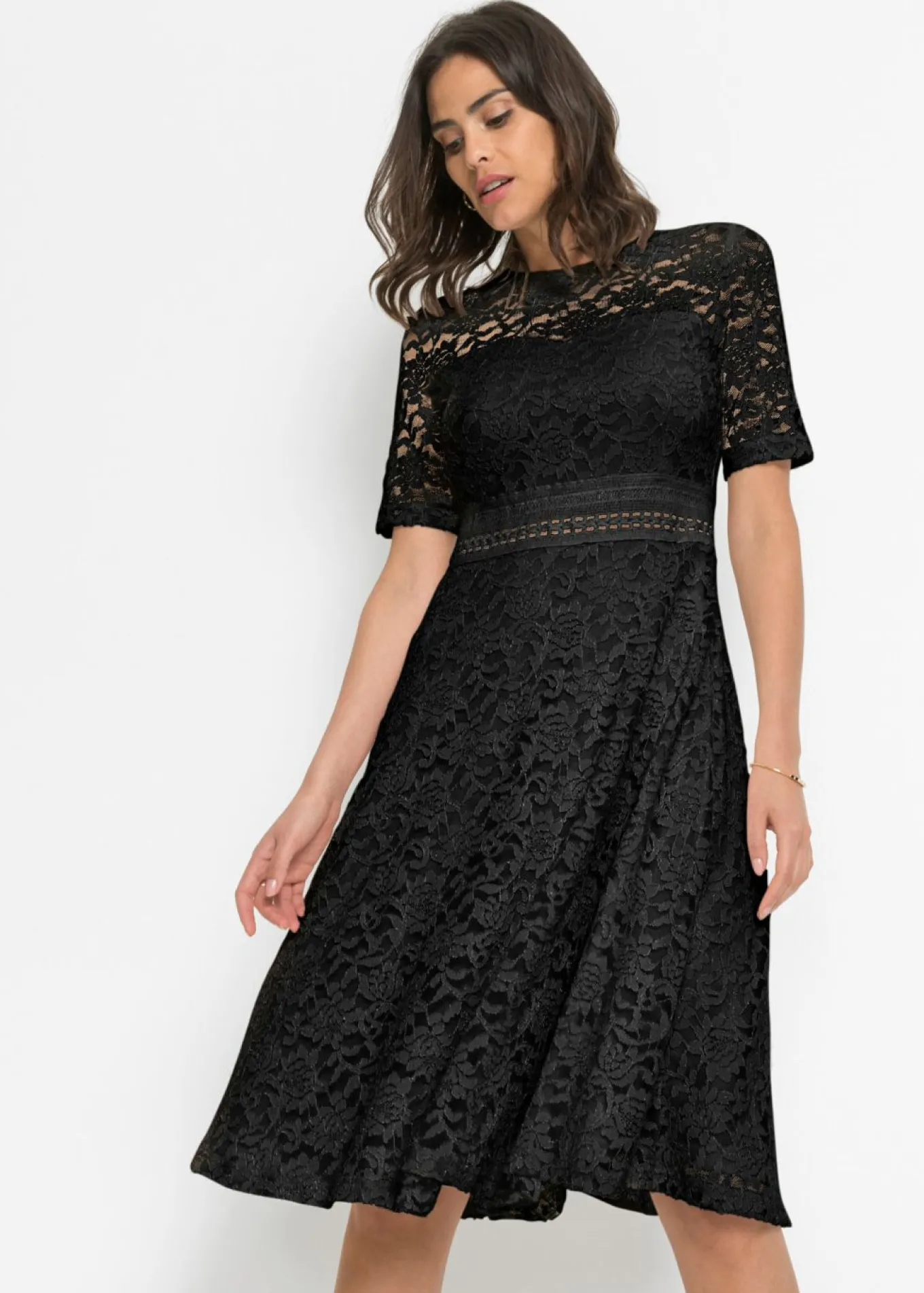 Vestido de encaje con ganchillo
