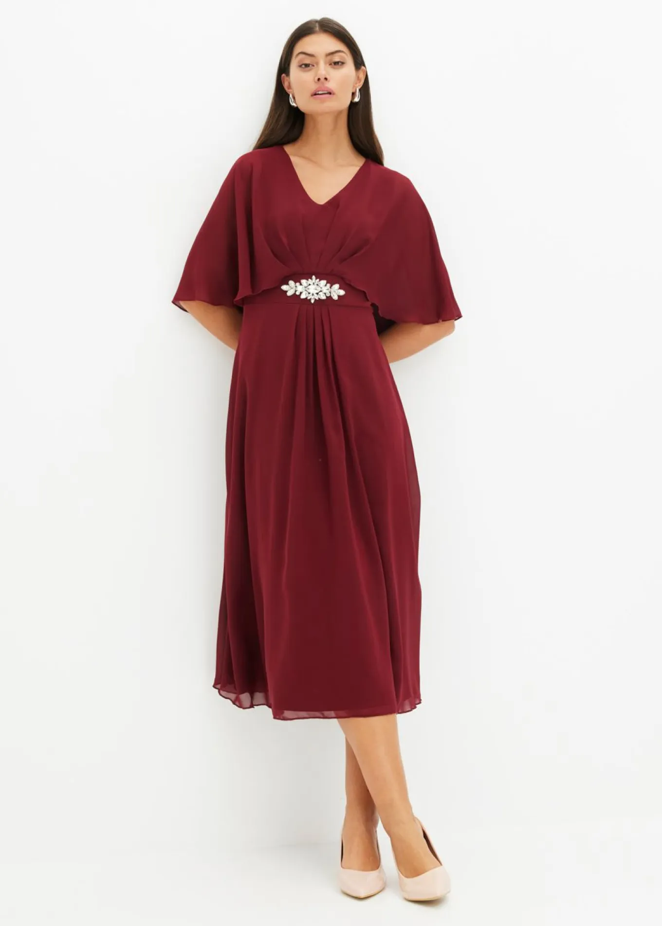 Vestido de gasa con aplicación de piedras