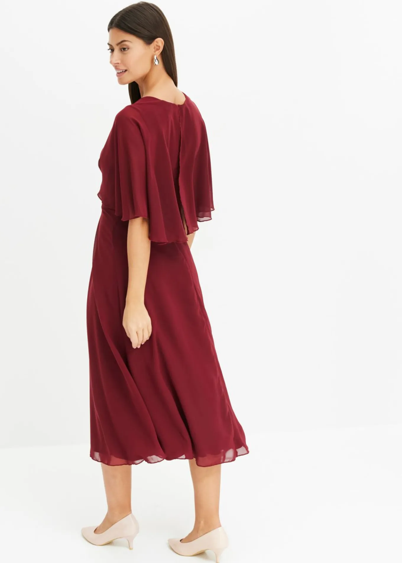 Vestido de gasa con aplicación de piedras