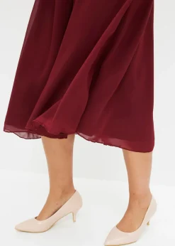 Vestido de gasa con aplicación de piedras