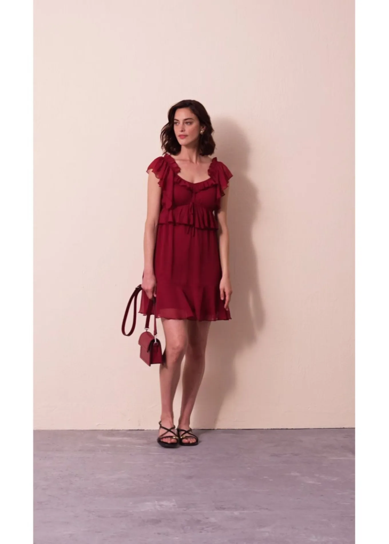 Vestido de gasa con corte en A