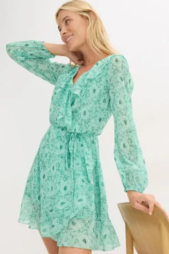Vestido de gasa con corte en A