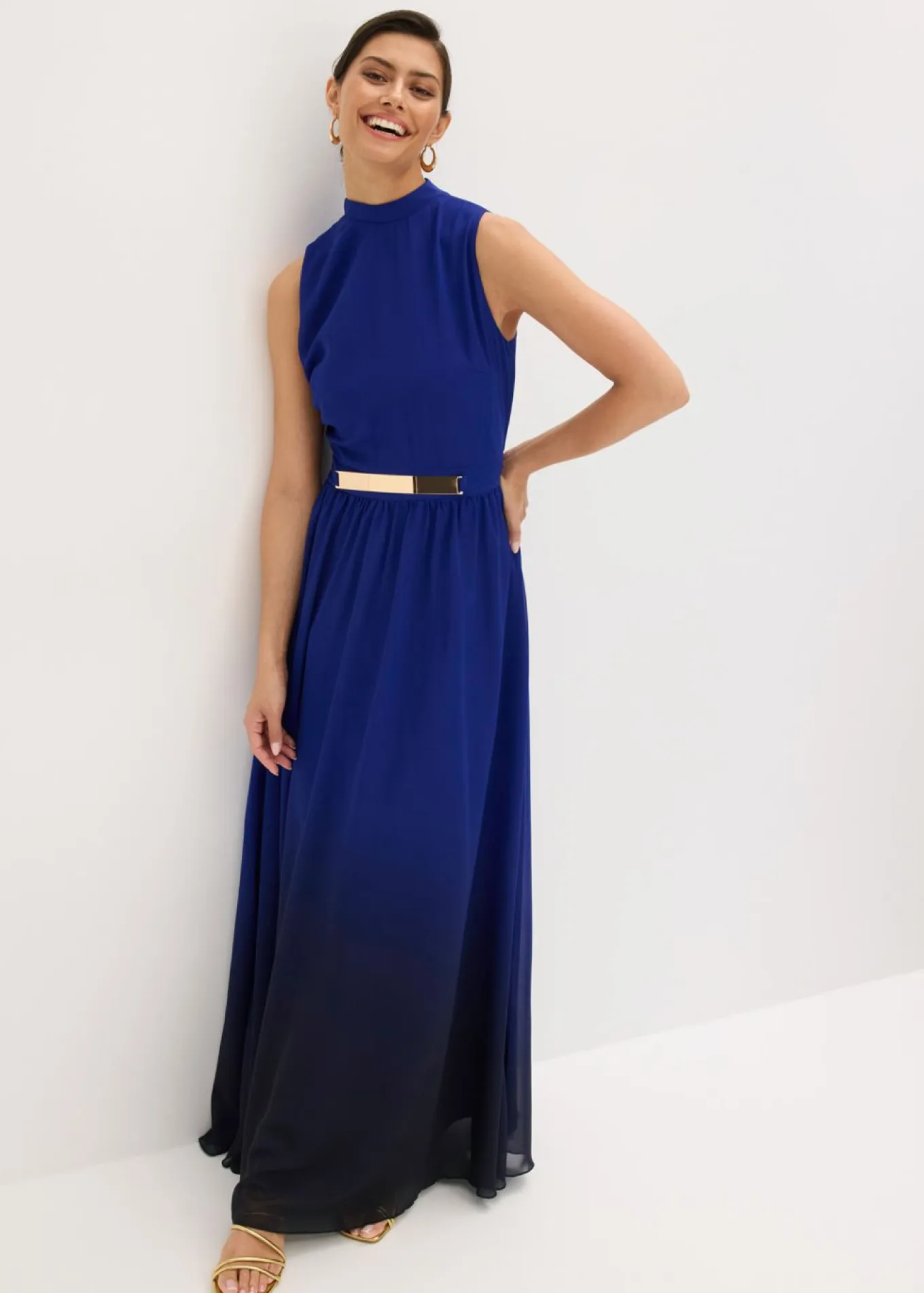 Vestido de gasa con cuello e inserción en la cintura