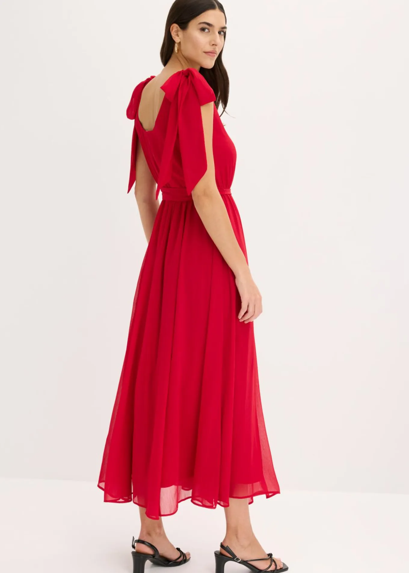 Vestido de gasa con detalles de lazo