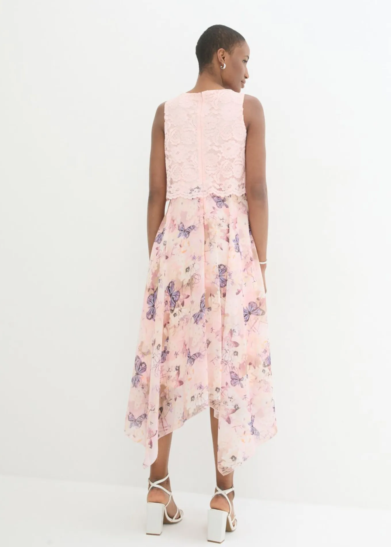 Vestido de gasa con encaje fino