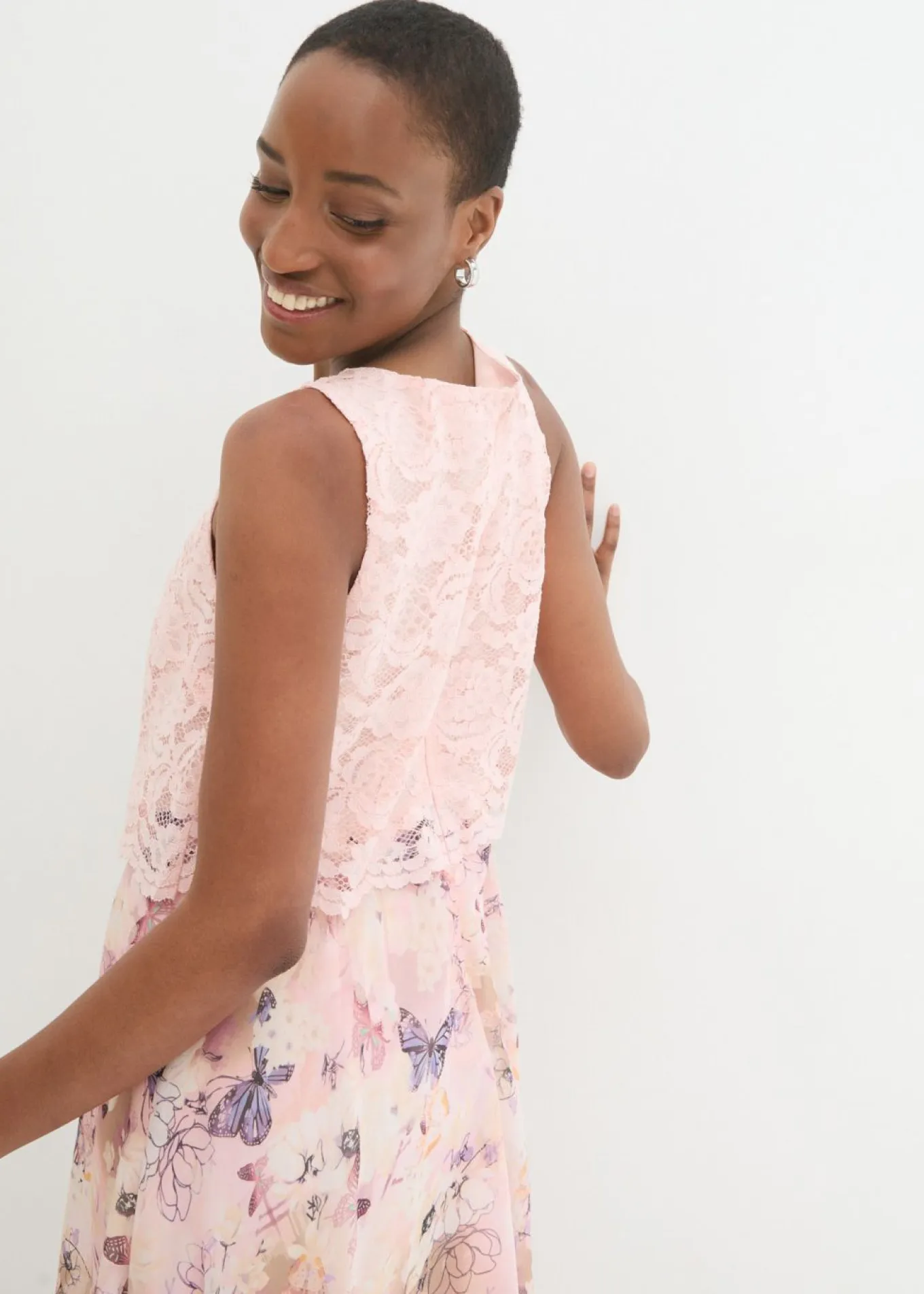 Vestido de gasa con encaje fino
